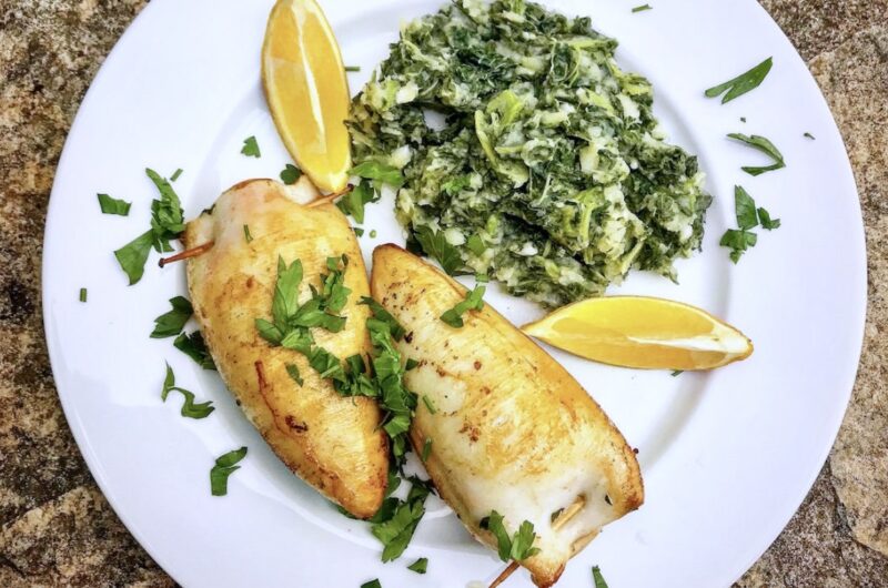 Chorwackie kalmary faszerowane szynką dojrzewającą, czosnkiem i blitvą, czyli burakiem liściastym znad Adriatyk.