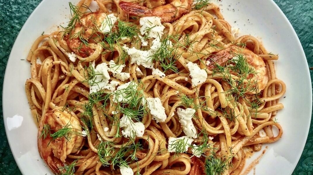garidomakaronada linguine z krewetkami w pomidorach