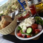 Sałatka wiejska przepis z Krety