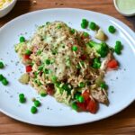 Zapiekanka z ryżem warzywami i kurczakiem z idealnie rozpieczonym żółtym serem