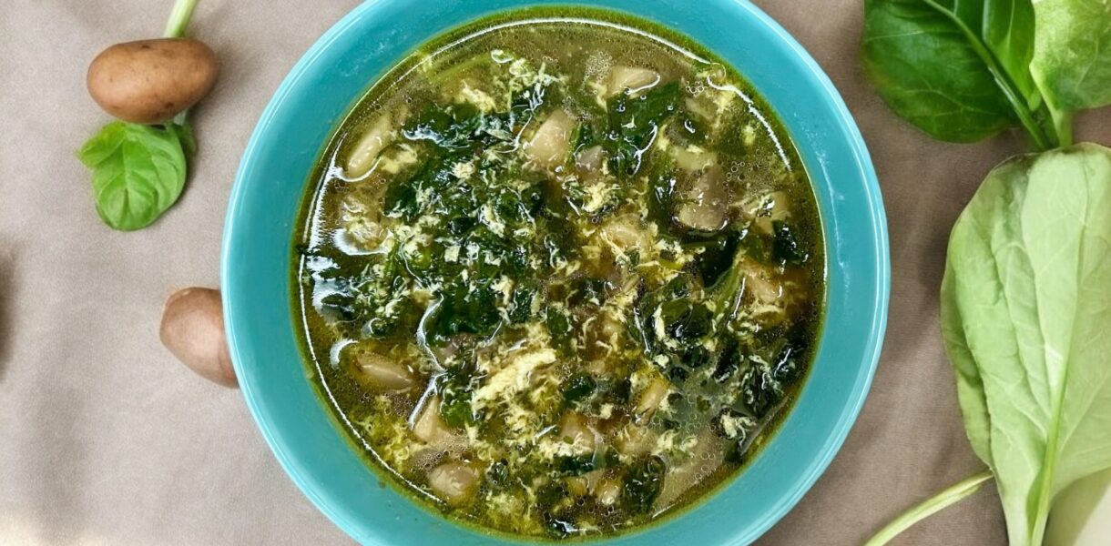 zupa pieczarkowa ze szpinakiem