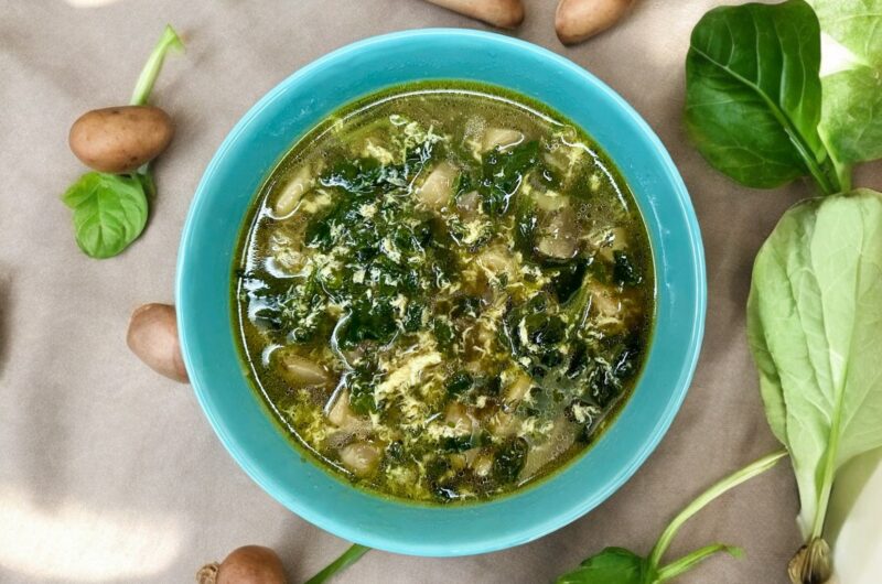 zupa pieczarkowa ze szpinakiem