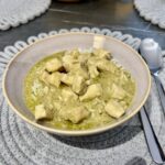 szybkie curry z kurczakiem w misce na ryżu