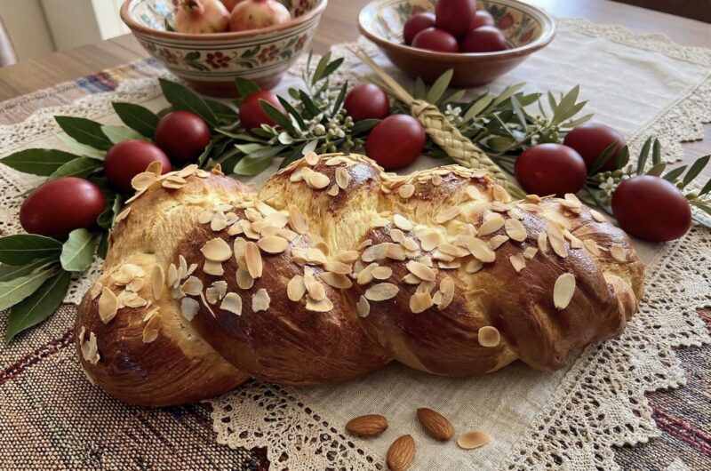tsoureki chałka wielkanocna grecka
