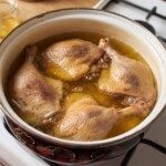 confit z kaczki w trakcie