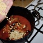 Bakłażan duszony z pomidorami przepis z Krety