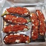 Bakłażan zapiekany z fetą i pomidorami