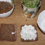 Burger z łososia z krewetkami w tajskim stylu