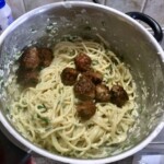 Carbonara z klopsikami