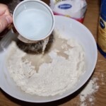 Chleb bez soli toskański robienie zaczynu