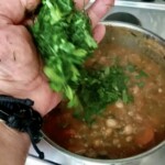 Eintopf w stylu kreteńskim z kiełbaskami