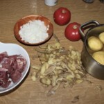 w garnku gotuje się fasolówka zupa fasolowa