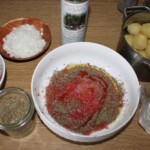 w garnku gotuje się fasolówka zupa fasolowa