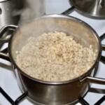 w garnku gotuje się kasza