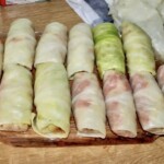 Gołąbki węgierskie pieczone na kapuście kiszonej