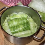 Gołąbki z białej kapusty z kiełbasą i ryżem