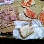 Grzanki z szynką i serem przysmak z Krety