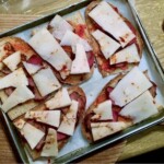 Grzanki z szynką i serem przysmak z Krety