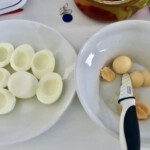 Jajka faszerowane rybkami anchois