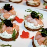 Kanapki szwedzkie z krewetkami bankietowe