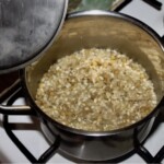 ugotowana kasza w garnku