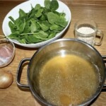 Kasza z mięsem wieprzowym i szpinakiem