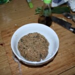 w misce jest masa na klopsiki z tofu wędzonego
