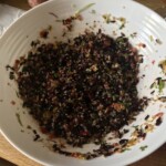 ugotowany dziki ryż w misce