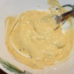 przygotowanie sosu do marynowania krewetek po indyjsku