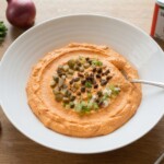liptauer pasta twarogowa do chleba w trakcie przyrządzania