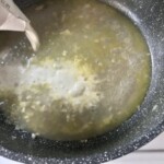 przyrządzenie sosu ze śmietaną do małży