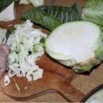 siekana główka białej kapusty