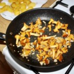 omlet z kurkami i ziemniakami