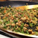 omlet z wieprzowiną po tajsku