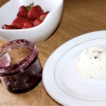 panna cotta kokosowa z owocami