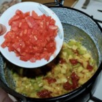 Paprykarz z jesiotra z papryką i boczniakami