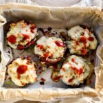 pieczarki pieczone z łososiem wędzonym
