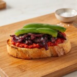 pincho przekąska hiszpańska w trakcie przygotowania
