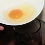 jajko rozbite w misce