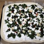 Podpłomyk ze szpinakiem i fetą