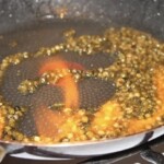 zielony pieprz na patelni