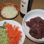 Ragout z jelenia po myśliwsku na winie