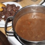 sos do ragout z jelenia w garnku