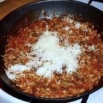 Ryż po majorkańsku z kaszanką i kiełbasą