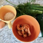 Ryż smażony z krewetkami i omletem