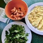 Ryż smażony z krewetkami i omletem