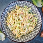 sałatka coleslaw w misce