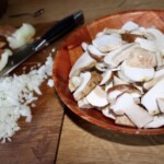 świeże grzyby krojone