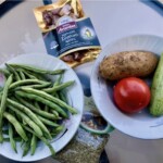 Swojskie jadło z wędzonki i warzyw z Krety