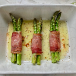 Szparagi pieczone z szynką dojrzewającą i oliwą